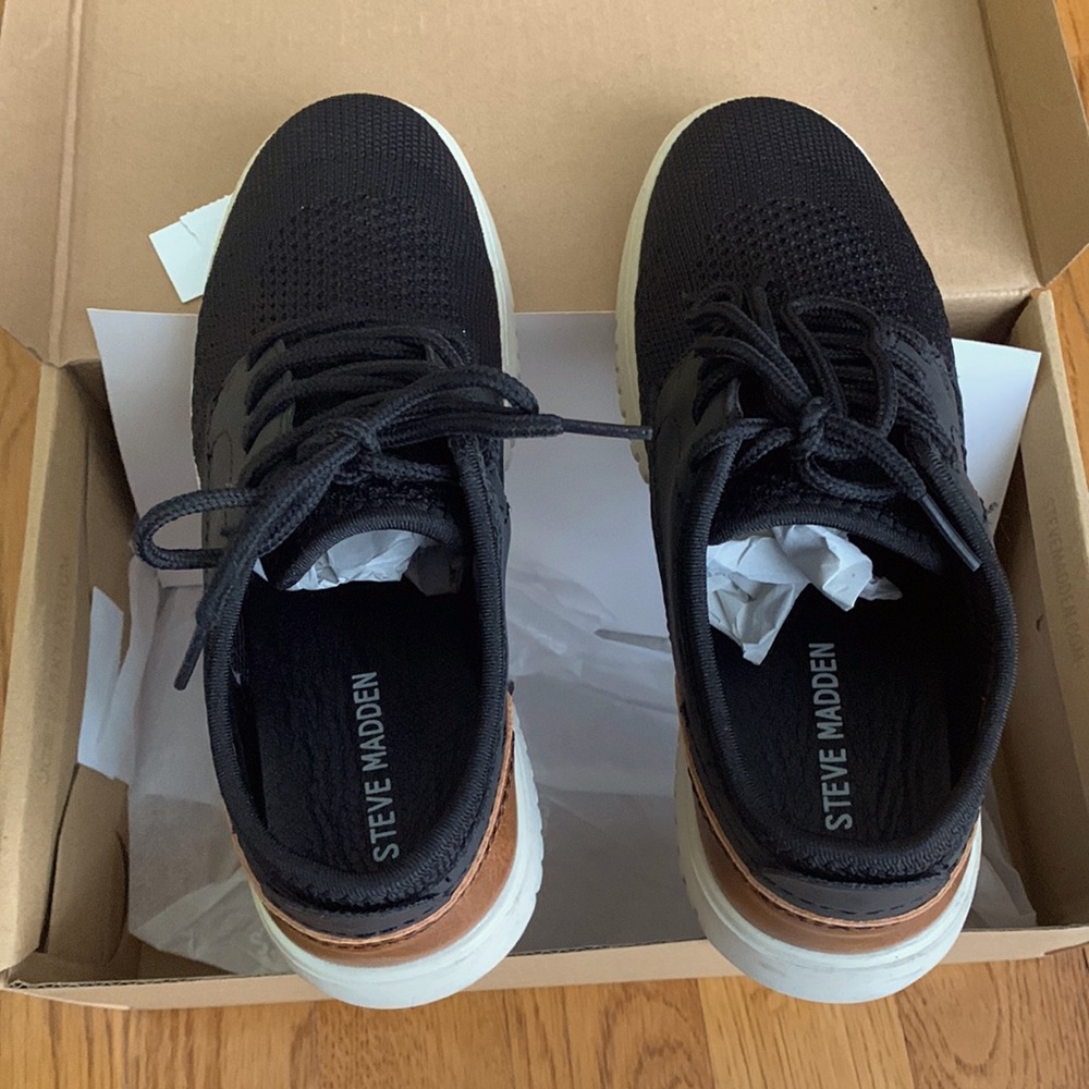 Steve Madden boys shoes